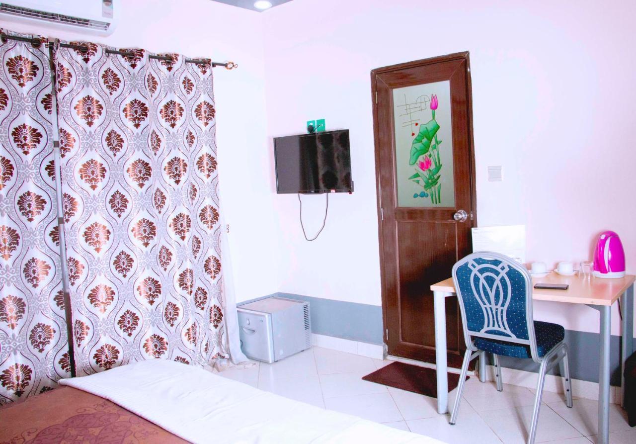 Nora Hotel Cotonou Exterior foto