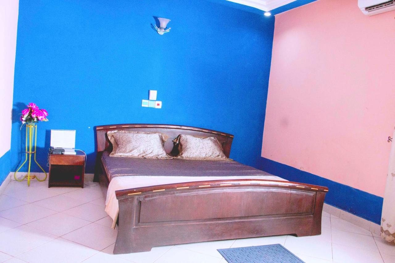 Nora Hotel Cotonou Exterior foto